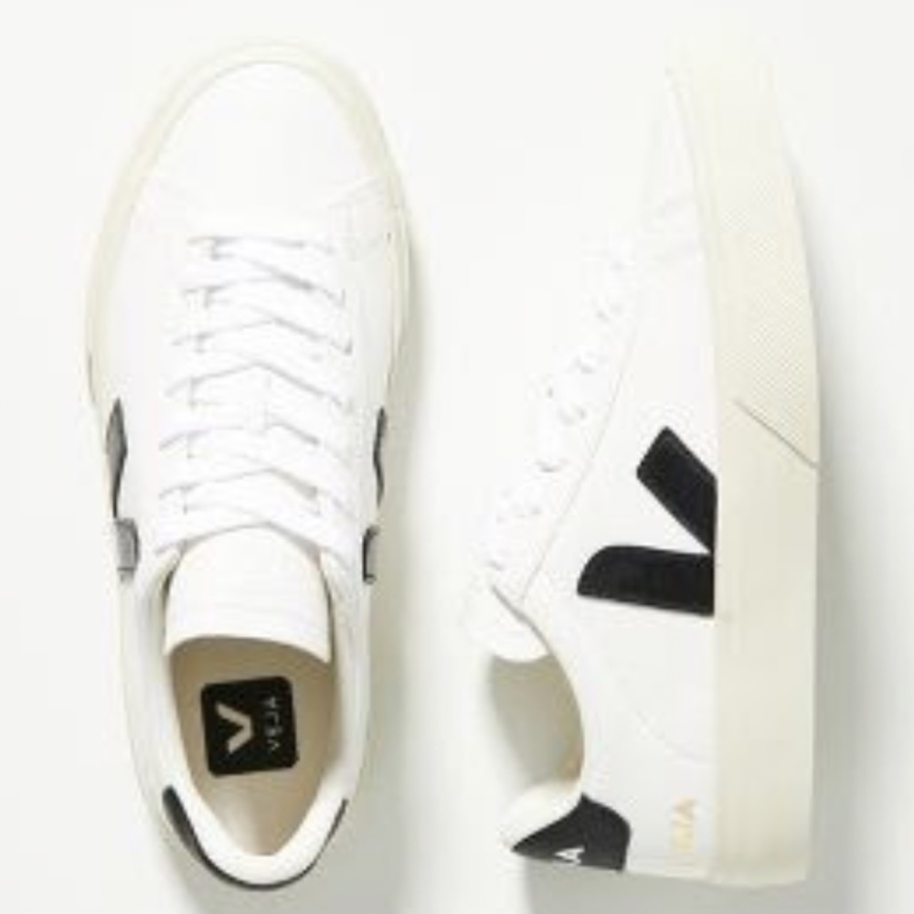 Veja Campo Leather in Oxford